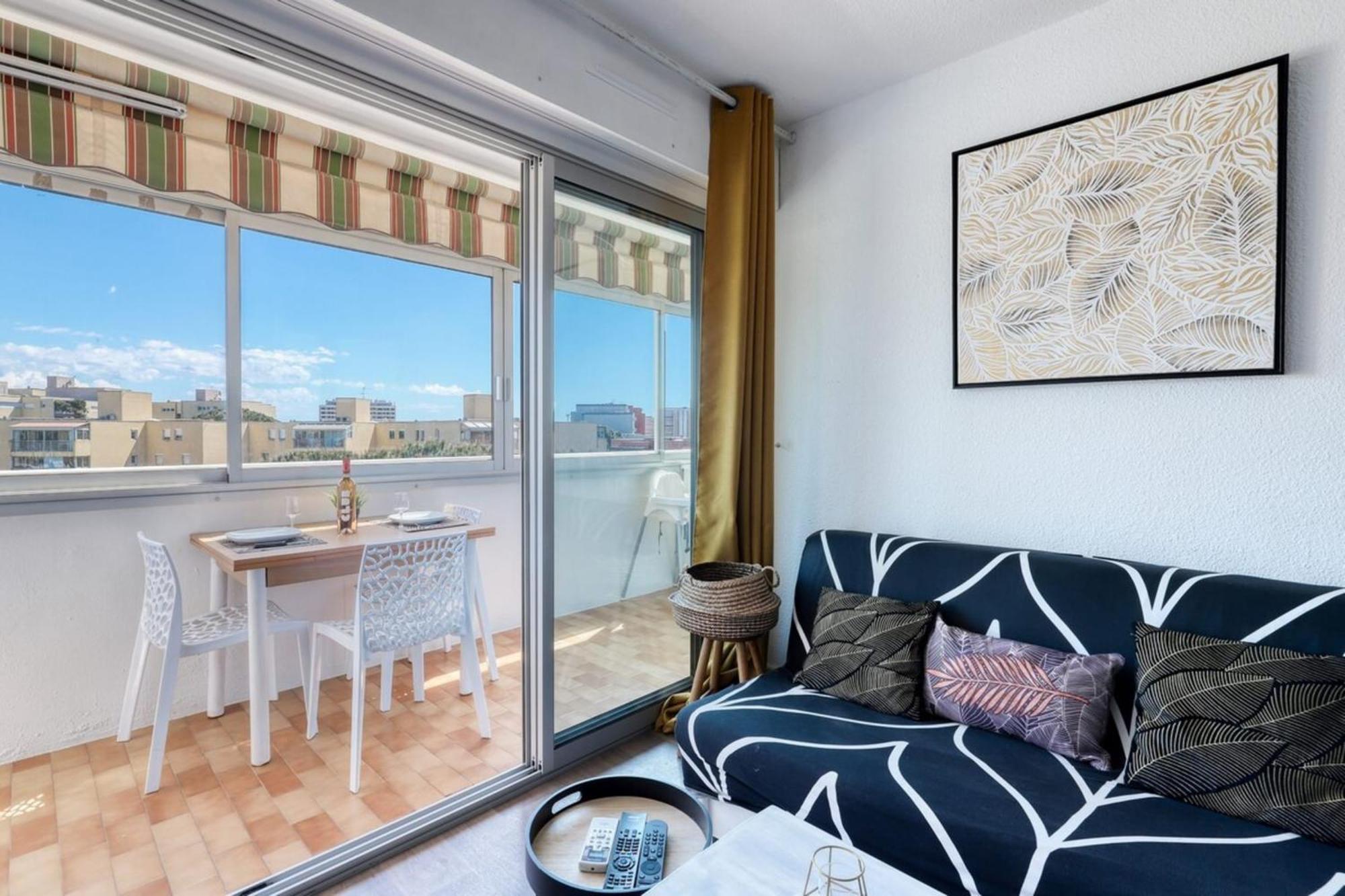 T2 600 M From The Beach! Air-Conditioned Le Lavandou Buitenkant foto